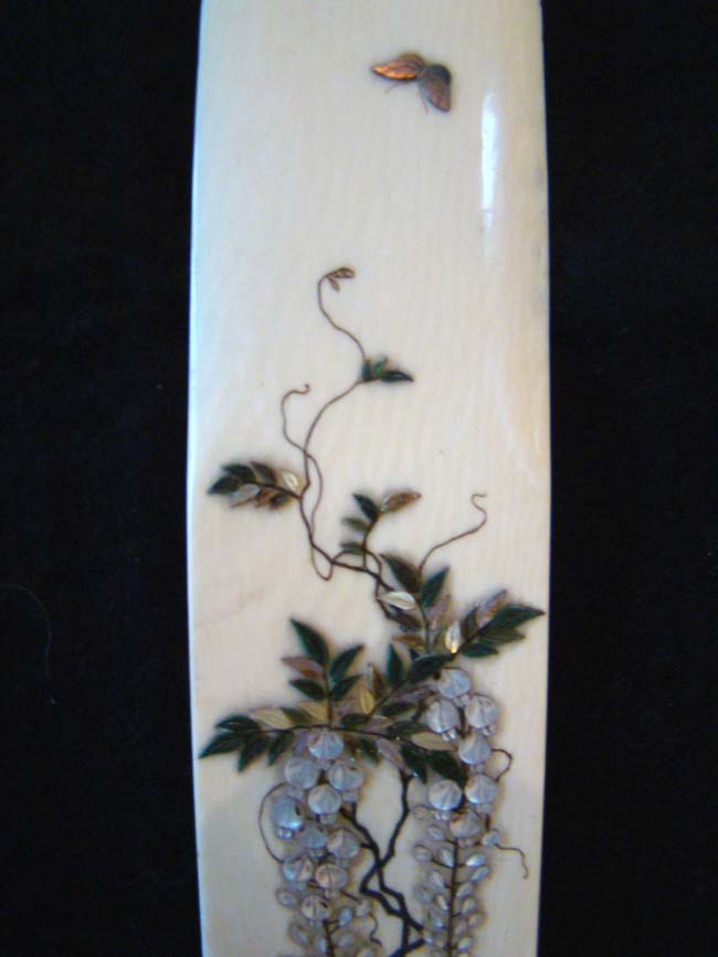 A late 19th century Chinese Ivory Page Turner with Mother-of Pearl and other inlays — image 6
